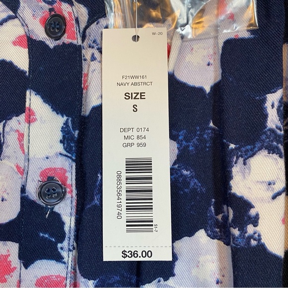 Westbound Abstract Floral Navy/Pink/White Blouse Sz S Button 3/4 Sleeves NWT - Picture 10 of 11